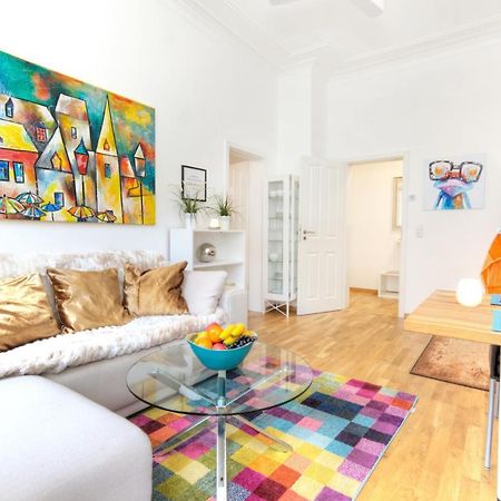 Altbaucharme In Der Stadtmitte Apartamento Karlsruhe Exterior foto